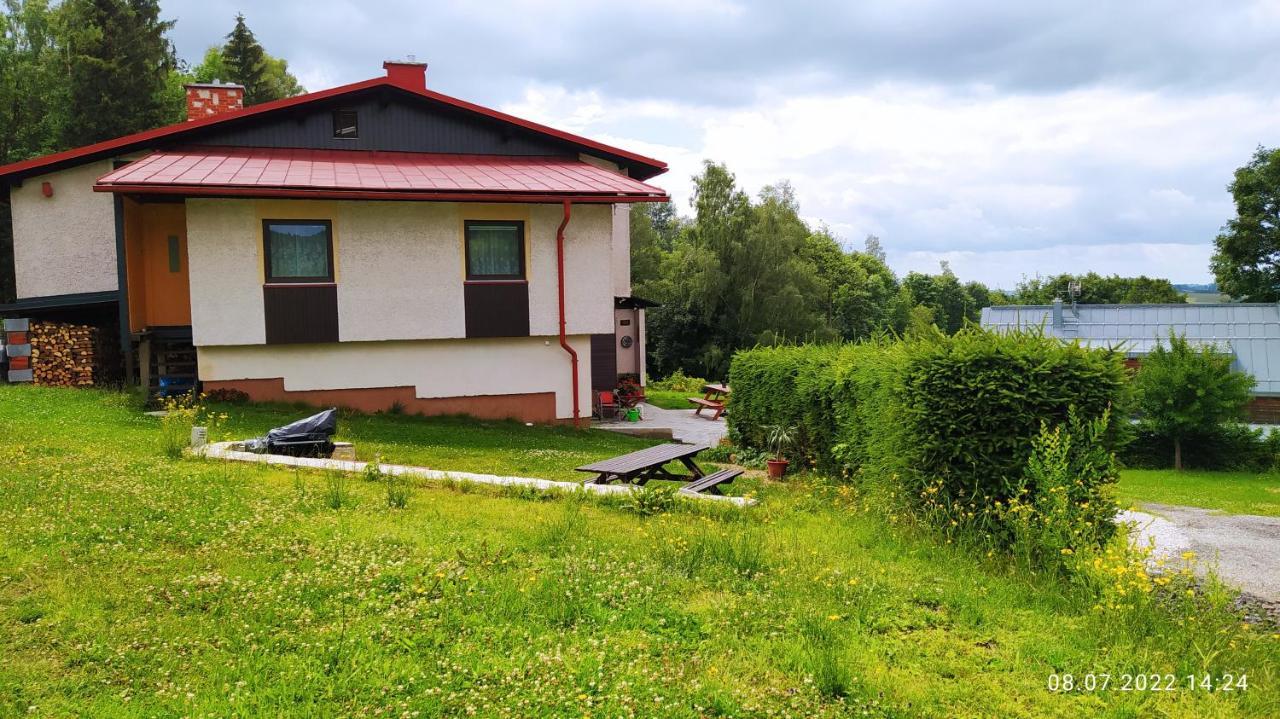 Ferienwohnung Apartman Pod Zalym Benecko Exterior foto